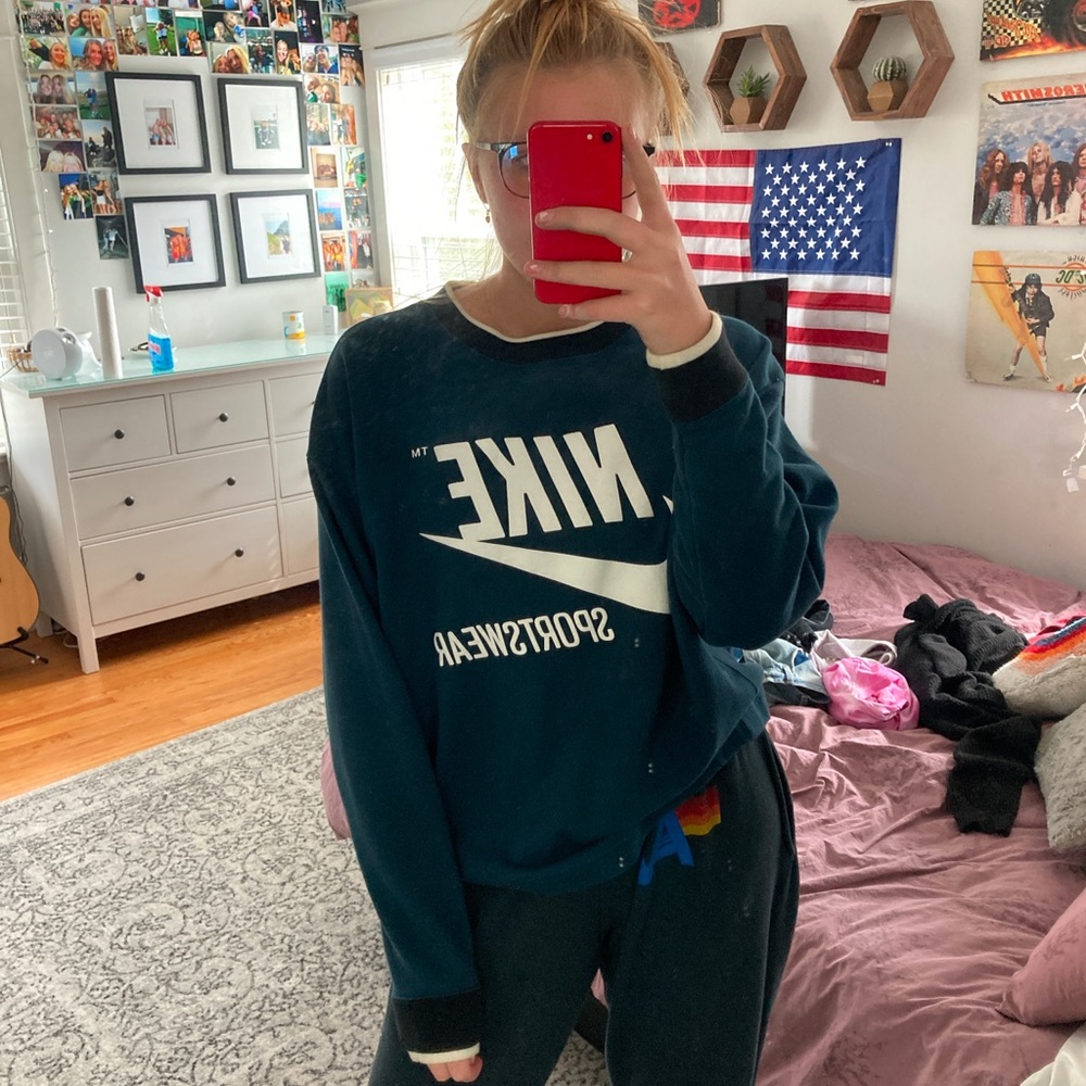nike crew neck